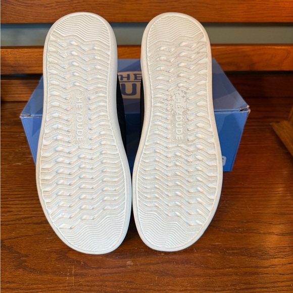 Hey Dude Misty Rise Black and White Women’s Slip-On Shoes size 9. - Picture 4 of 9